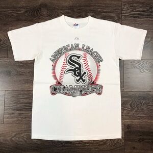 Majestic MLB Men’s Vintage 2000’s Chicago White Sox Champion World Series Shirt